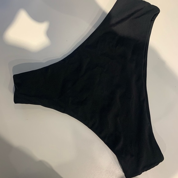 NWOT bikini bottoms - Picture 2 of 8